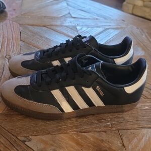 Adidas black Samba! 6.5 US 39.5 UK